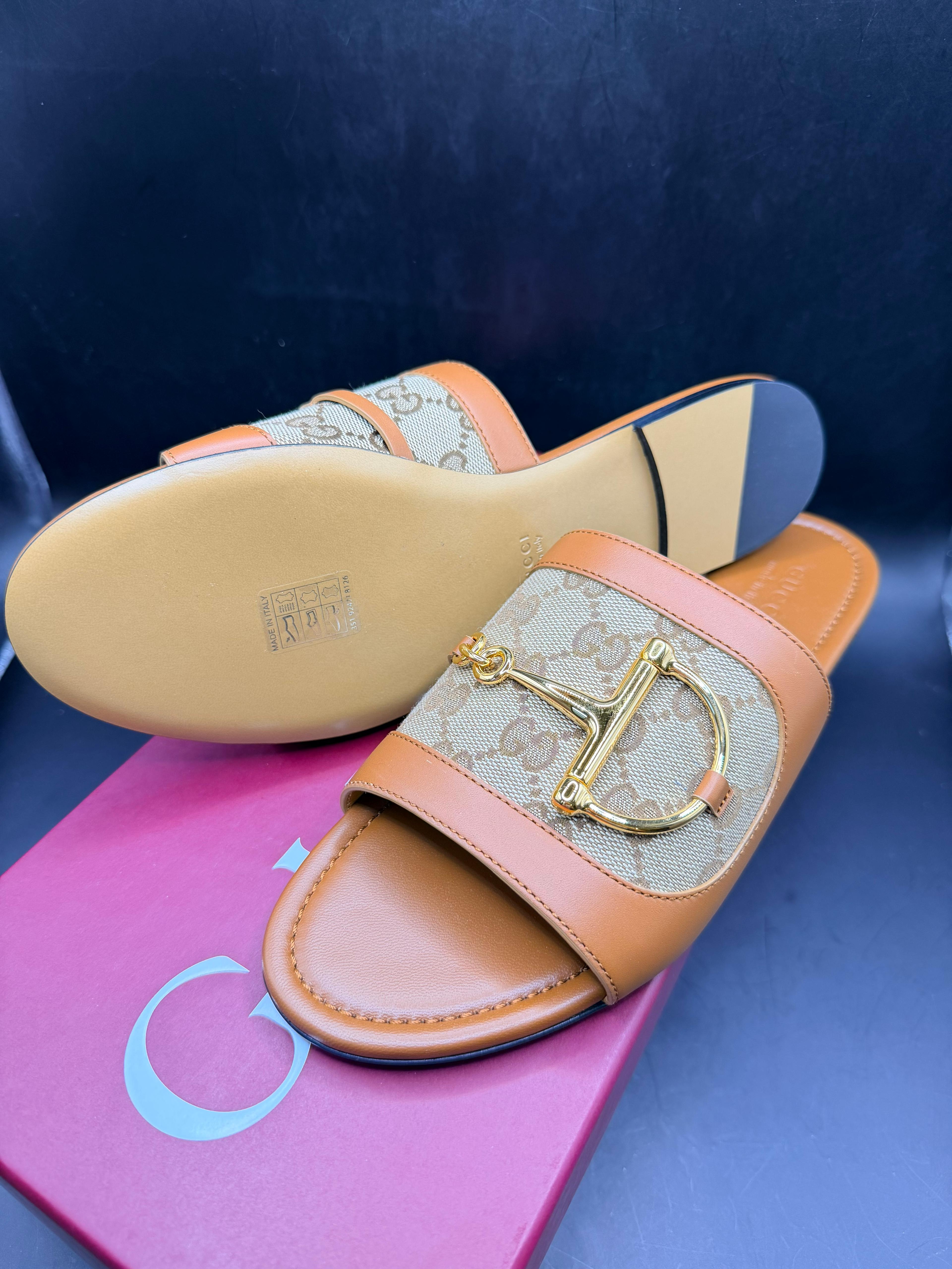 Gucci Women's slide sandal with Horsebit