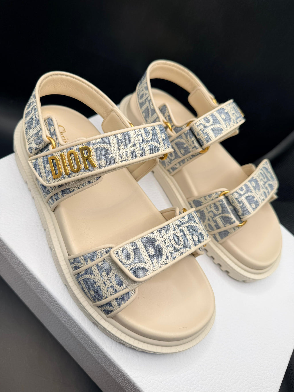 Dioract sandals in chambray blue