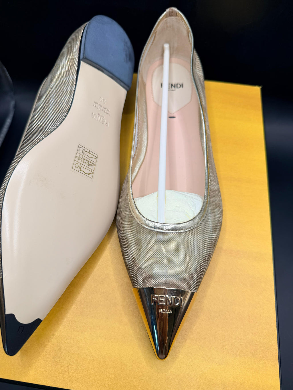 Fendi colibri ballerina