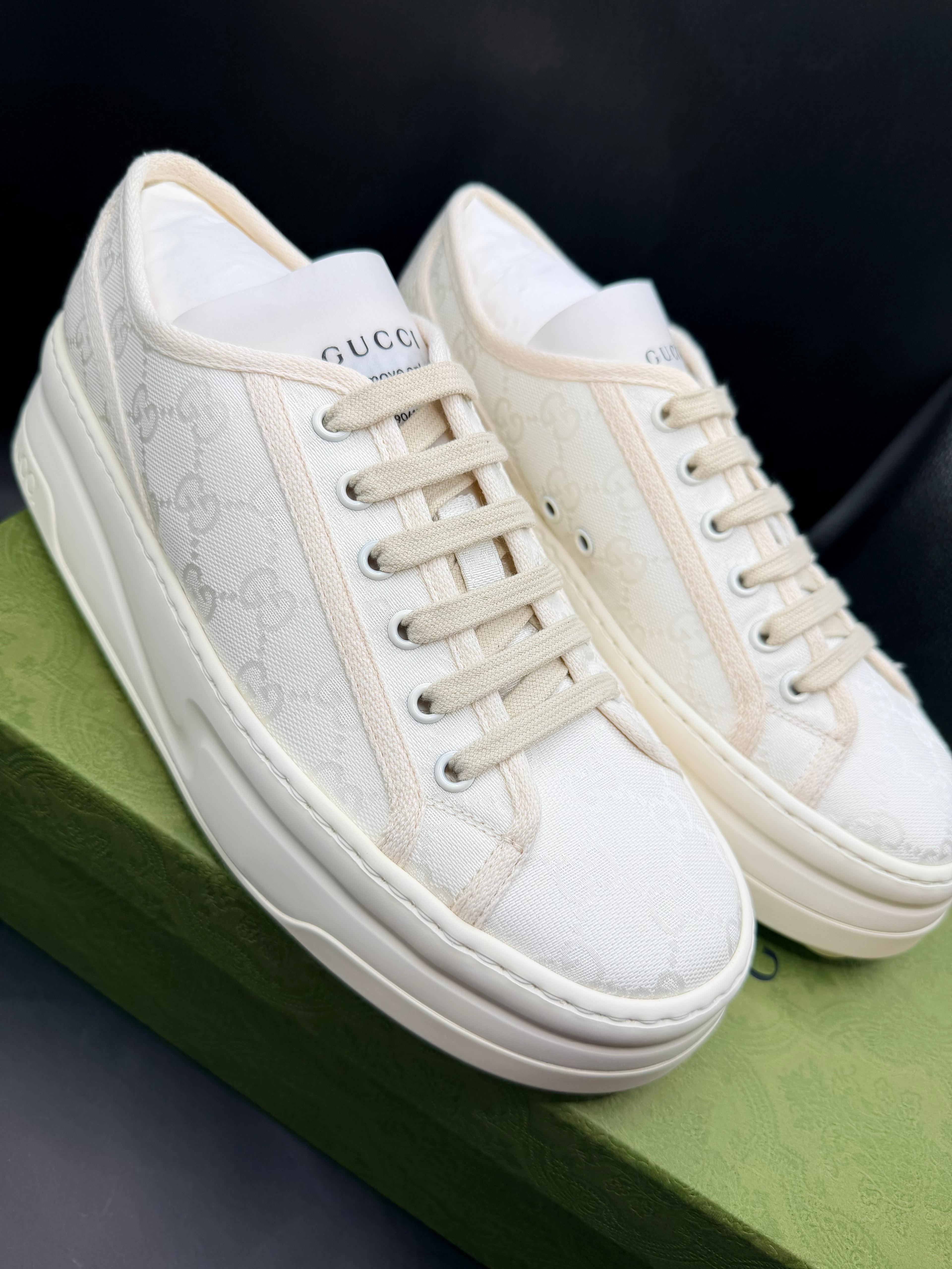Gucci women’s sneakers monogram