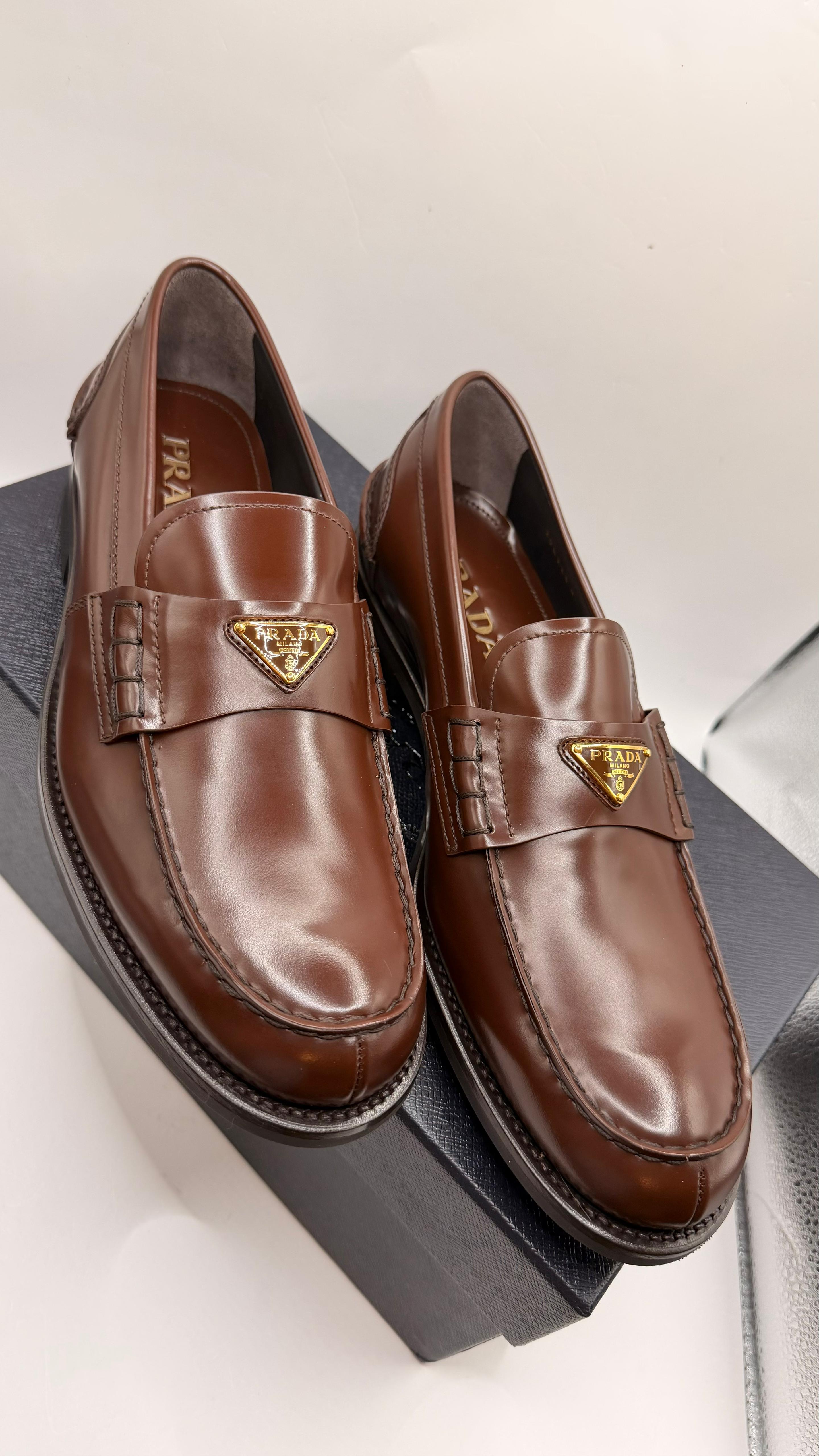 Prada calzature uomo men’s loafers