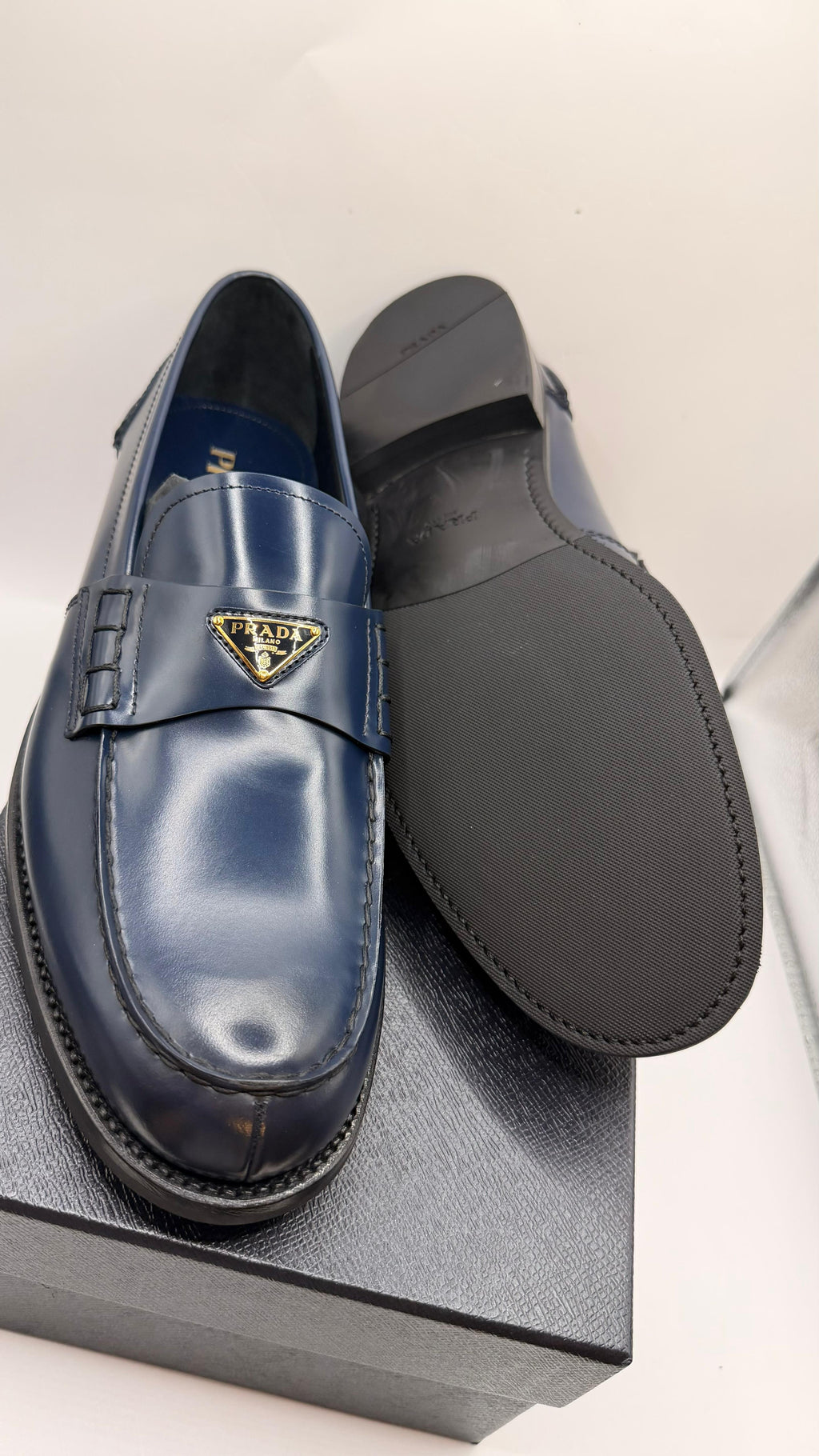 Prada calzature uomo men’s loafers